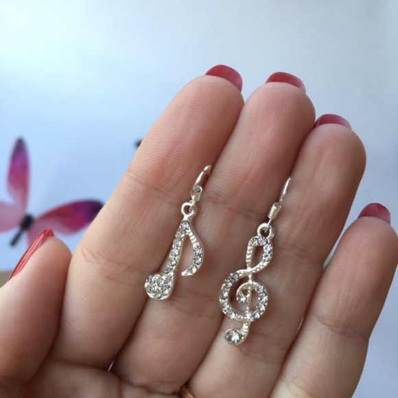 Jewelry - Musical Notes Earrings Asymmetrical Mismatched